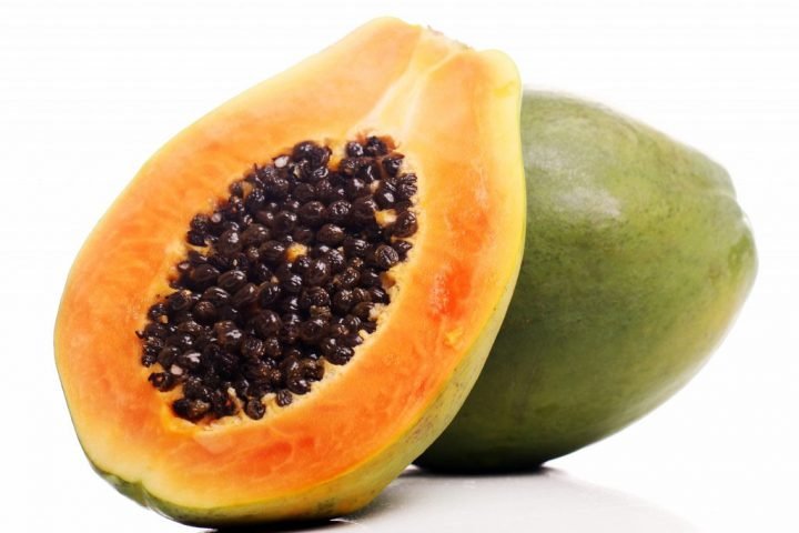 https://www.itoozhiayurveda.co.in/wp-content/uploads/2016/10/Papaya-with-seeds.jpg