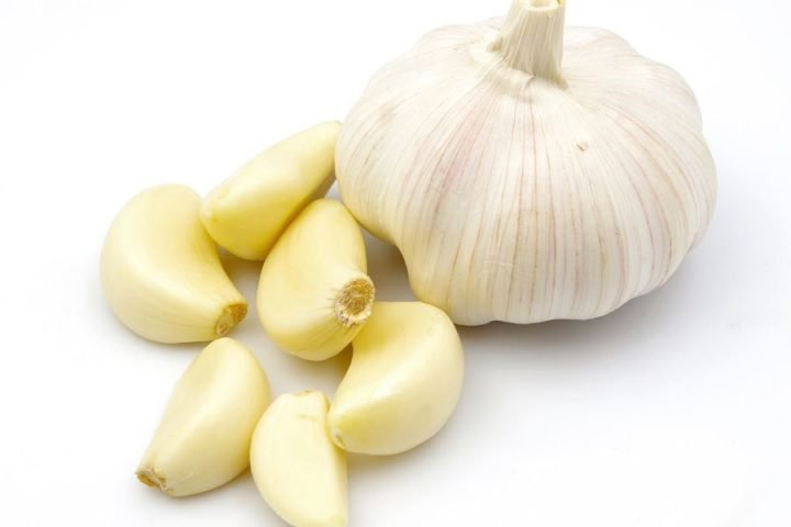 https://www.itoozhiayurveda.co.in/wp-content/uploads/2017/09/Garlic.jpg